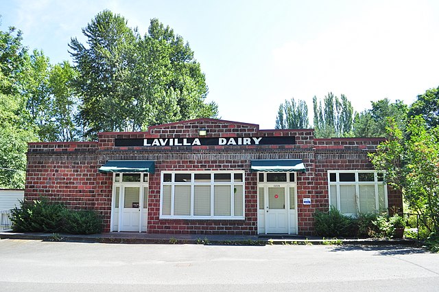 Exterior of LaVilla Dairy building on Fischer Place NE, August 2017, licensed under Creative Commons Attribution 4.0 International license. https://commons.wikimedia.org/wiki/File:Seattle_-_Lavilla_Dairy_03.jpg