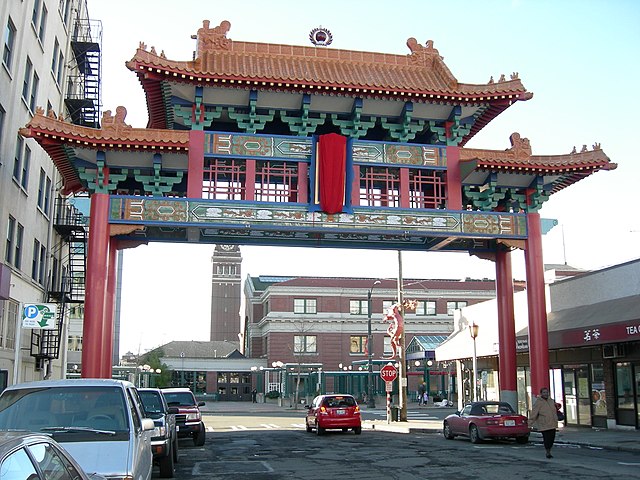 Historic Chinatown Gate, S King Street and 5th Avenue S