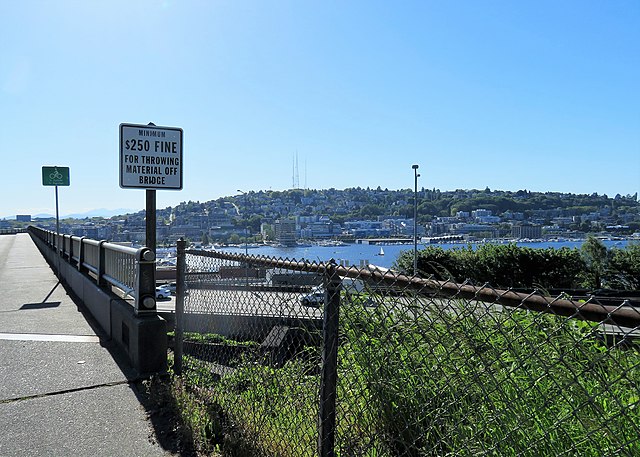View of Lake Union looking southwest from Lakeview Boulevard overpass at Belmont Avenue E, May 12, 2018