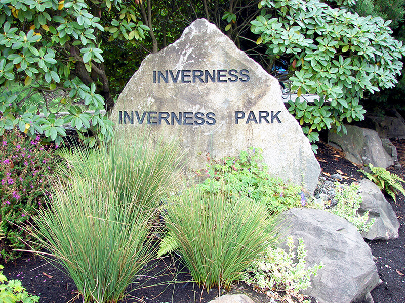 Inverness entrance marker