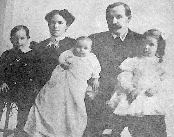 C.D. Hillman, Bessie Kenny Hillman, and family