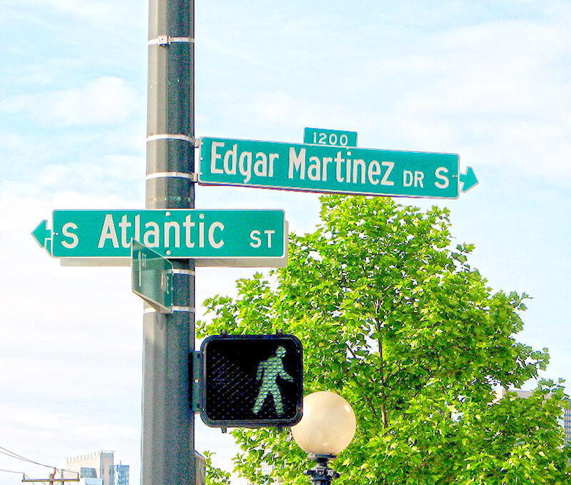Street sign at 1st Avenue S (incorrectly signed as 1st Avenue), where S Atlantic Street becomes Edgar Martinez Drive S, May 2006